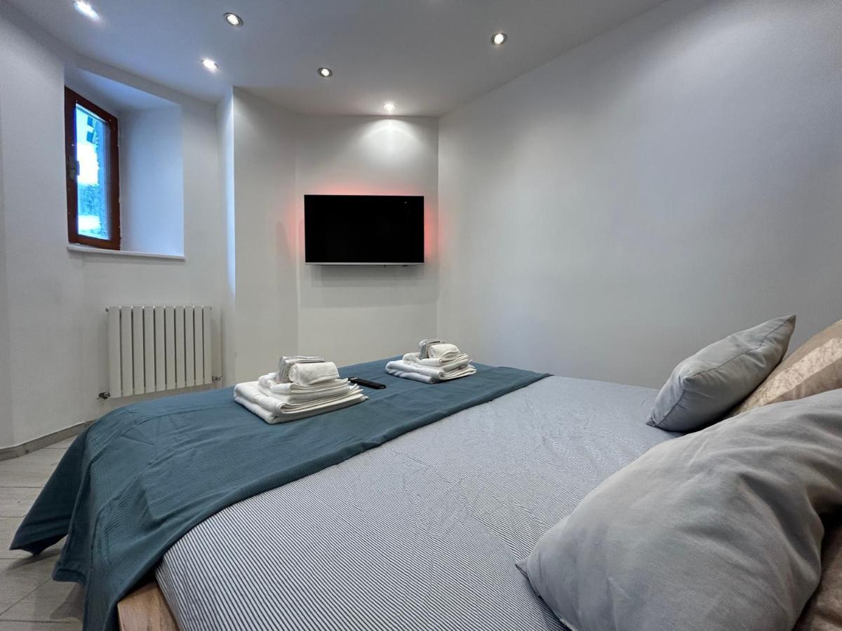 Terra Apartment - Ski In & Ski Out - Cerviniaholidays-Com بيريوِل تْشيرفينيا المظهر الخارجي الصورة
